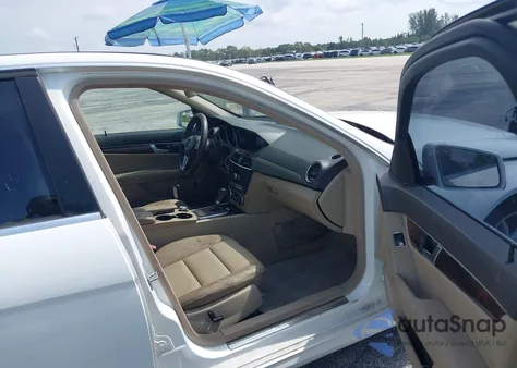 2014 Mercedes-Benz C 250 Luxury/Sport from USA, damaged, VIN WDDGF4HB0EA963191